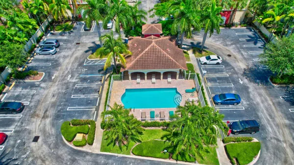 $3,900 | 525 Bayfront Drive, Boynton Beach, FL 33435