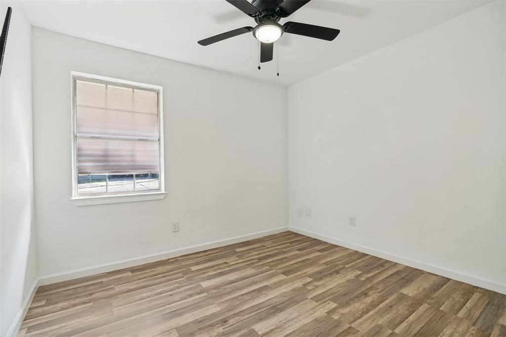 110 Weaver Street Forney, TX 75126 - Photo 12 of 25 1st floor Secondary bedroom