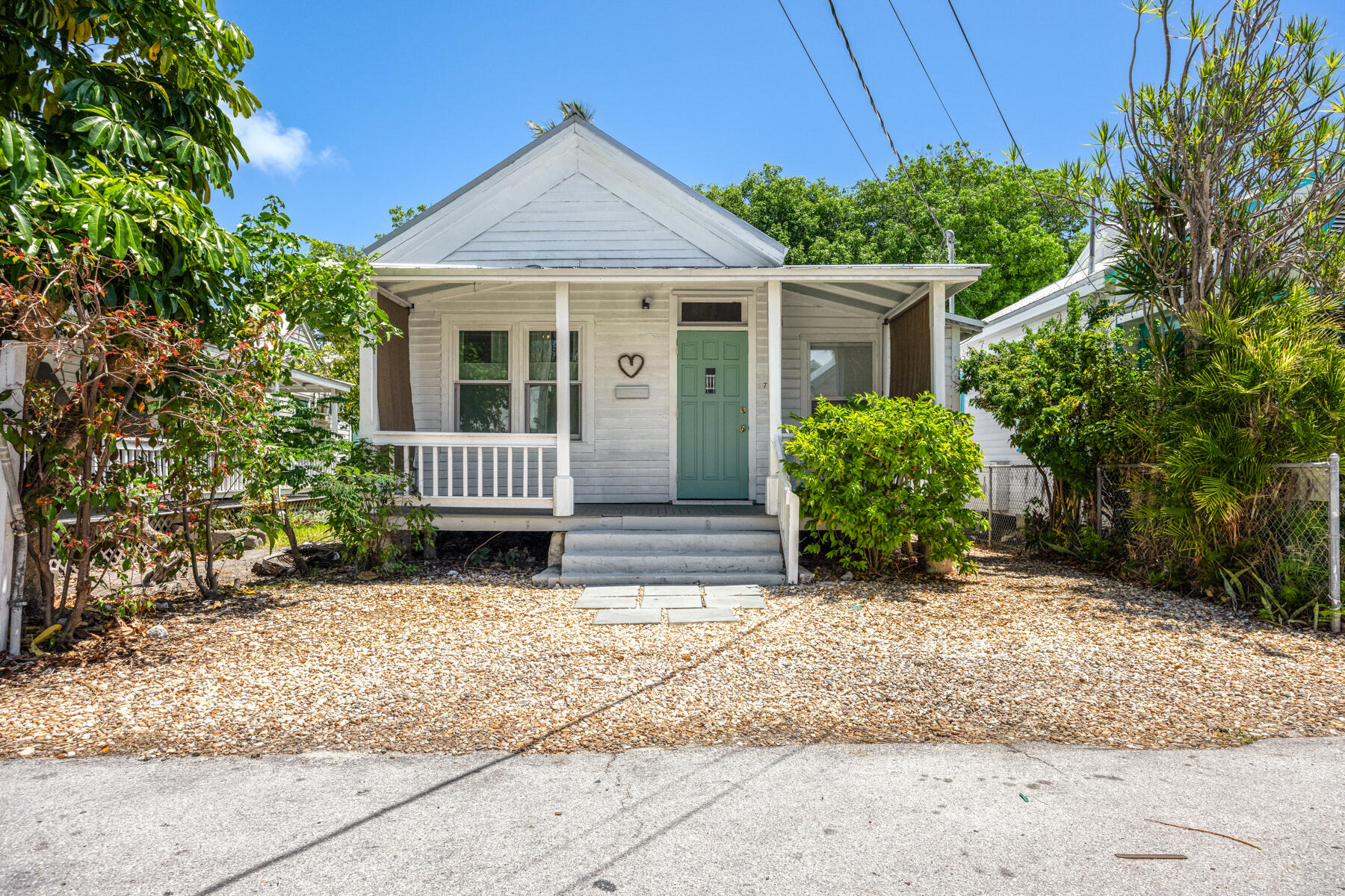 709 Chapman Lane Key West, FL 33040 - Photo 1 of 33 709 Chapman Ln_1oakstudios_03