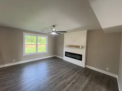 $324,400 | 331 Cardinal Crk Drive, Clarksville, TN 37040