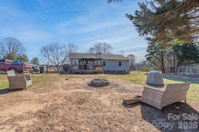 a view of a house with a outdoor space