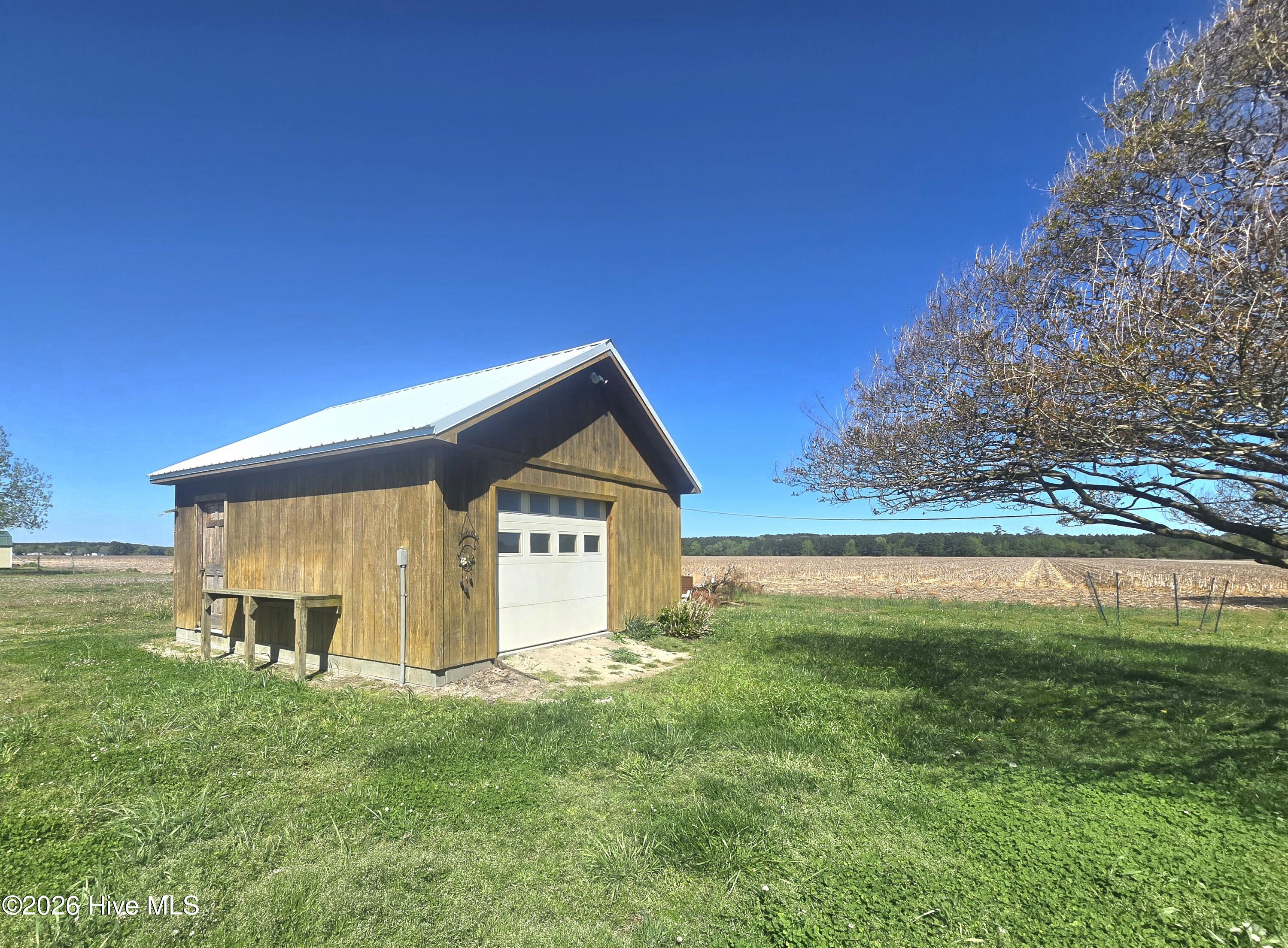 1587 Salem Church Road Elizabeth City, NC 27909 - Photo 3 of 14 Detached 20' x 20' workshop