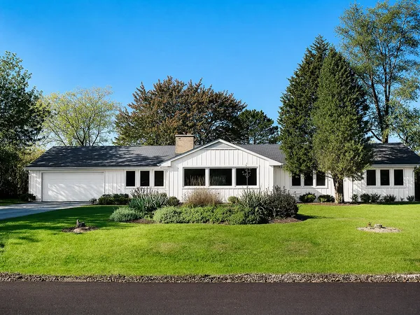 $824,499 | 3336 Overland Pass, Northbrook, IL 60062