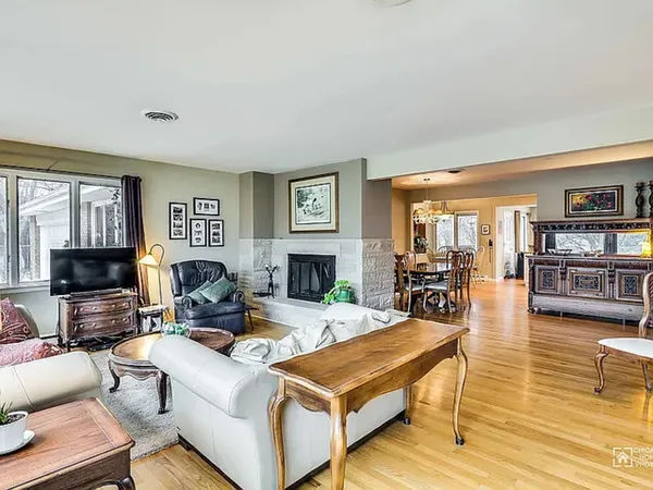 $824,499 | 3336 Overland Pass, Northbrook, IL 60062