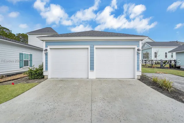 $749,000 | 223 Great Heron Court, Bluffton, SC 29909