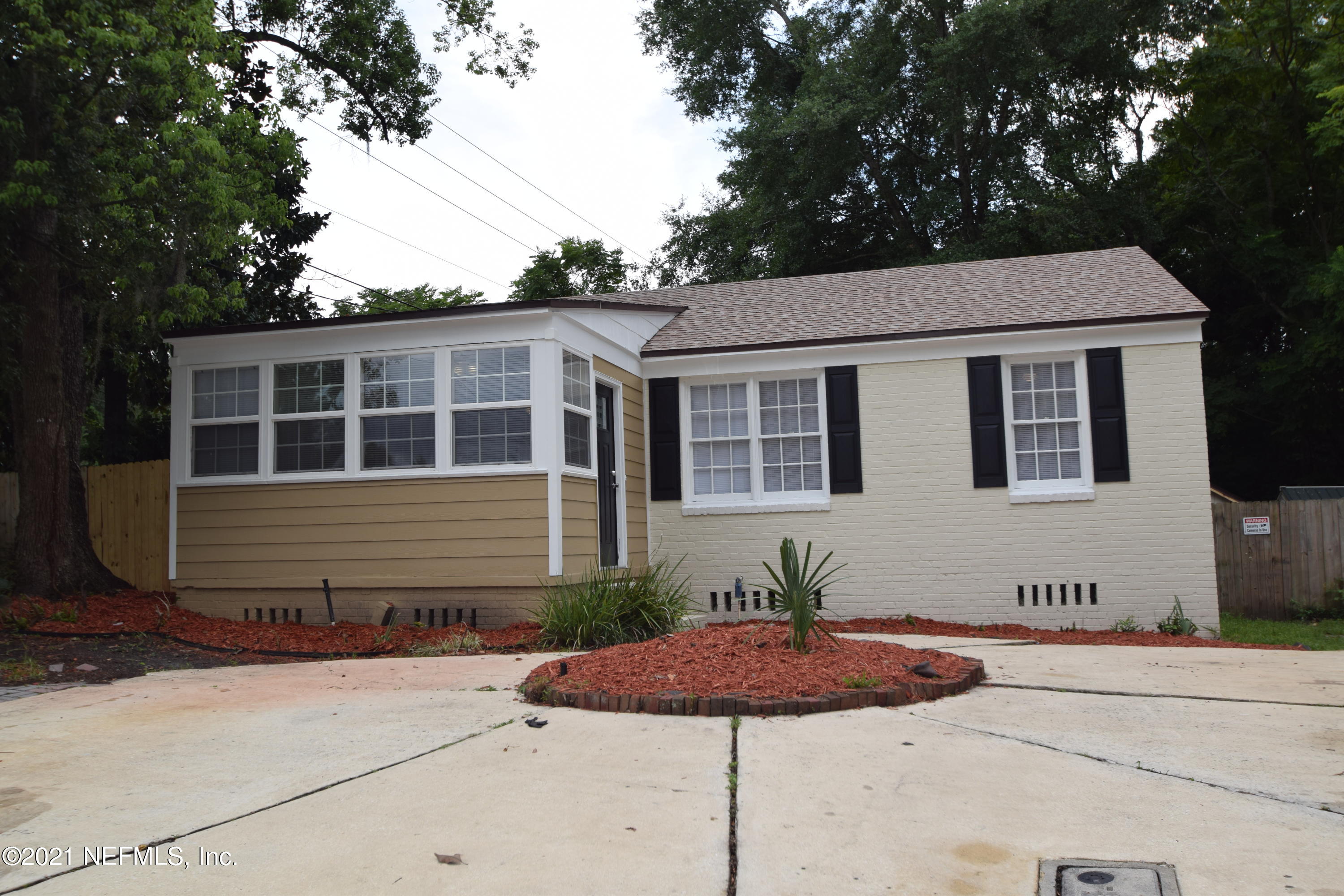 1926 Lorimier Road Jacksonville, FL 32207 - Photo 1 of 12 DSC_0638