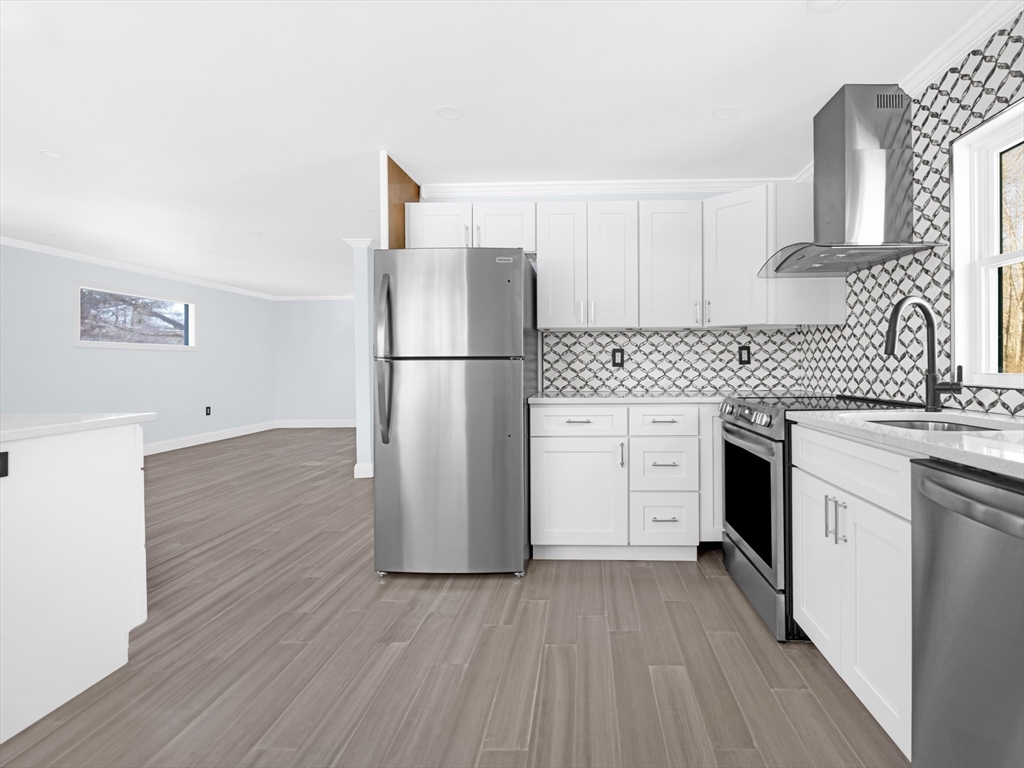 41 Flora Road Attleboro, MA 02703 - Photo 14 of 33