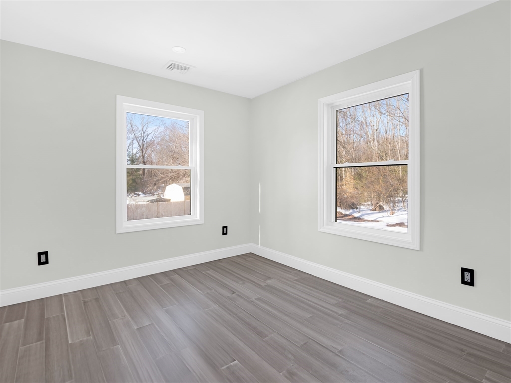 41 Flora Road Attleboro, MA 02703 - Photo 20 of 33
