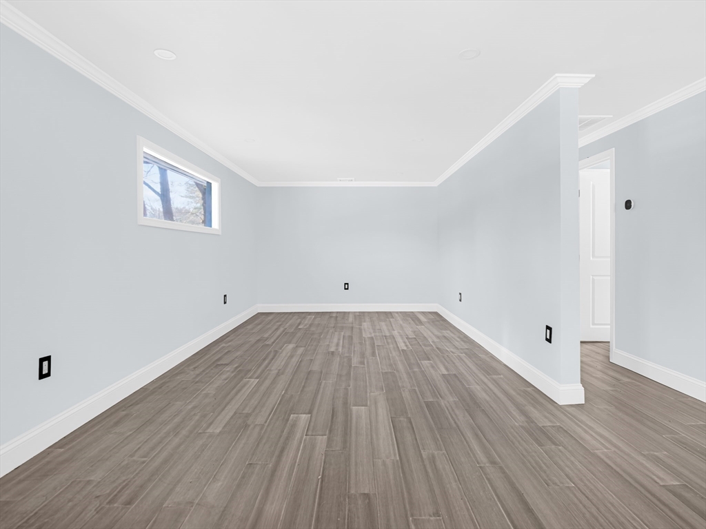 41 Flora Road Attleboro, MA 02703 - Photo 4 of 33