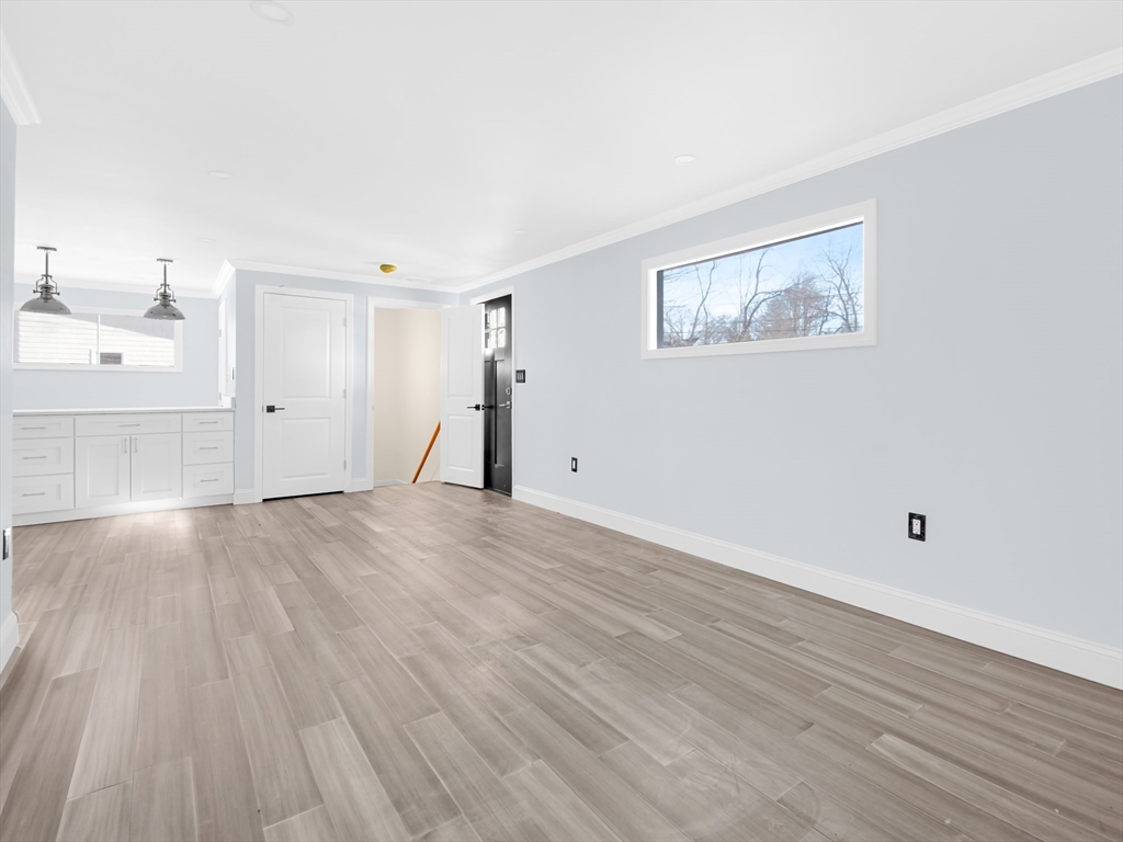 41 Flora Road Attleboro, MA 02703 - Photo 10 of 33