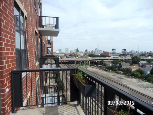 811 West 15th Place, Unit 811 Chicago, IL 60608 - Photo 14 of 24
