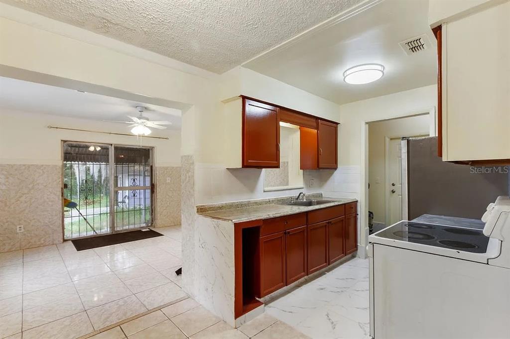 1227 Merritt Street Altamonte Springs, FL 32701 - Photo 4 of 16