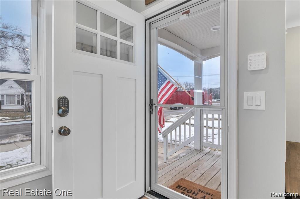 865 Harvard Road Berkley, MI 48072 - Photo 5 of 41