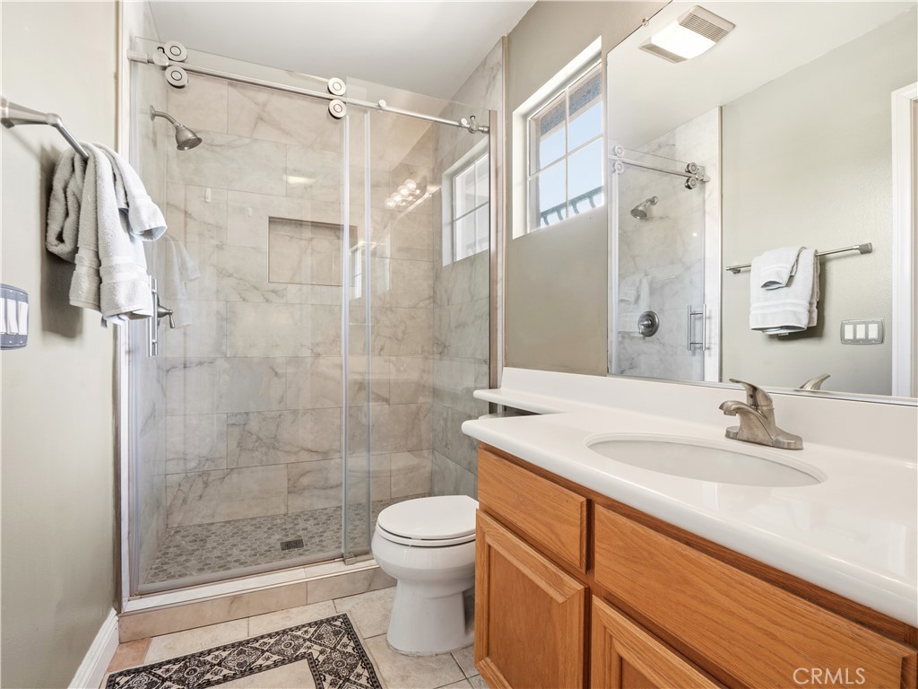 28428 Oak Valley Road Castaic, CA 91384 - Photo 19 of 39