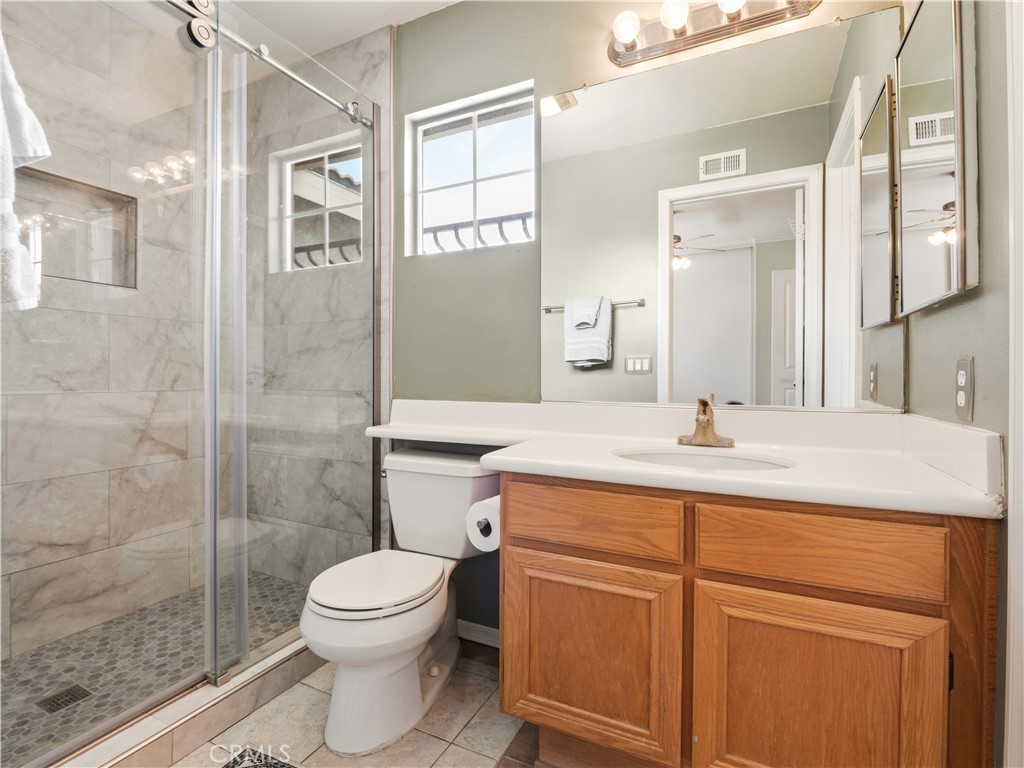 28428 Oak Valley Road Castaic, CA 91384 - Photo 20 of 39