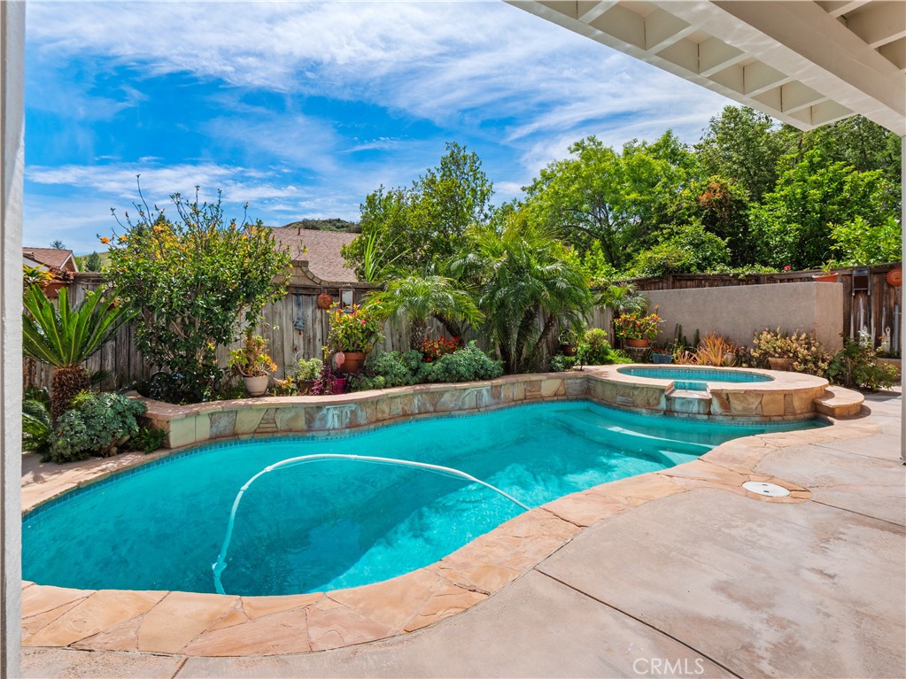 28428 Oak Valley Road Castaic, CA 91384 - Photo 27 of 39