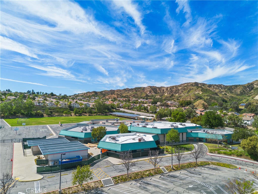 28428 Oak Valley Road Castaic, CA 91384 - Photo 33 of 39