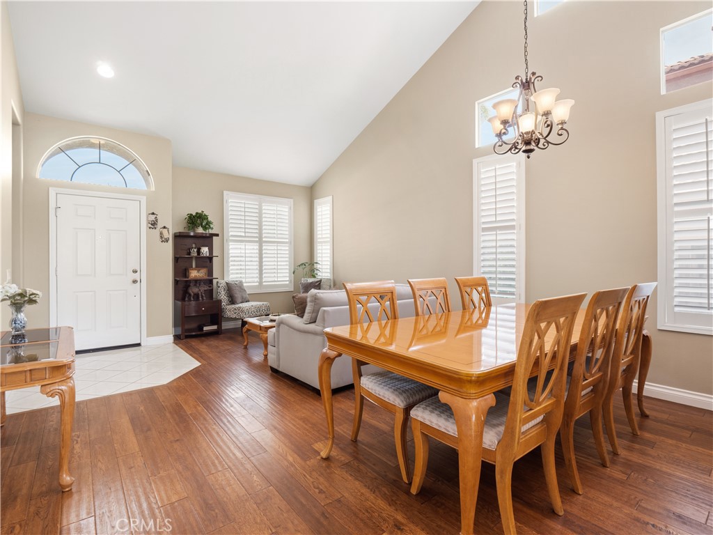 28428 Oak Valley Road Castaic, CA 91384 - Photo 4 of 39