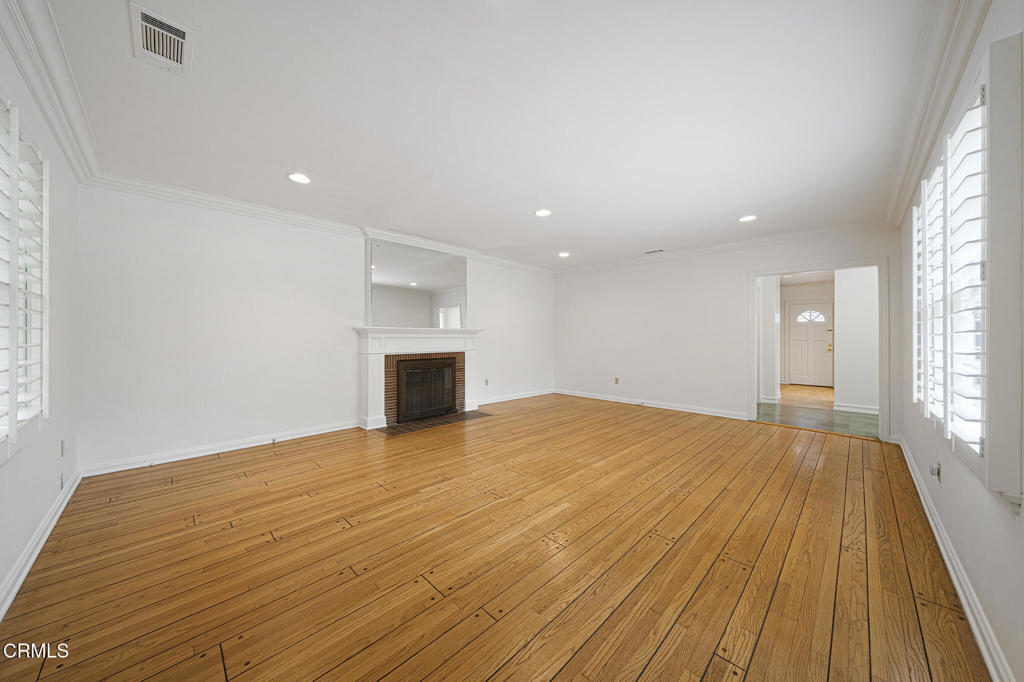 2490 Lorain Road San Marino, CA 91108 - Photo 9 of 52 Living Room