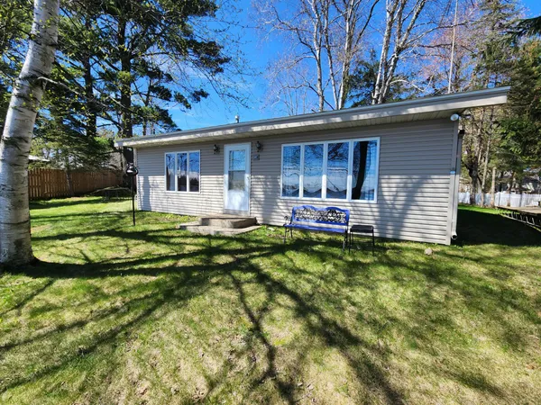 $419,900 | 250 Magnor Lake Court, Clayton, WI 54004