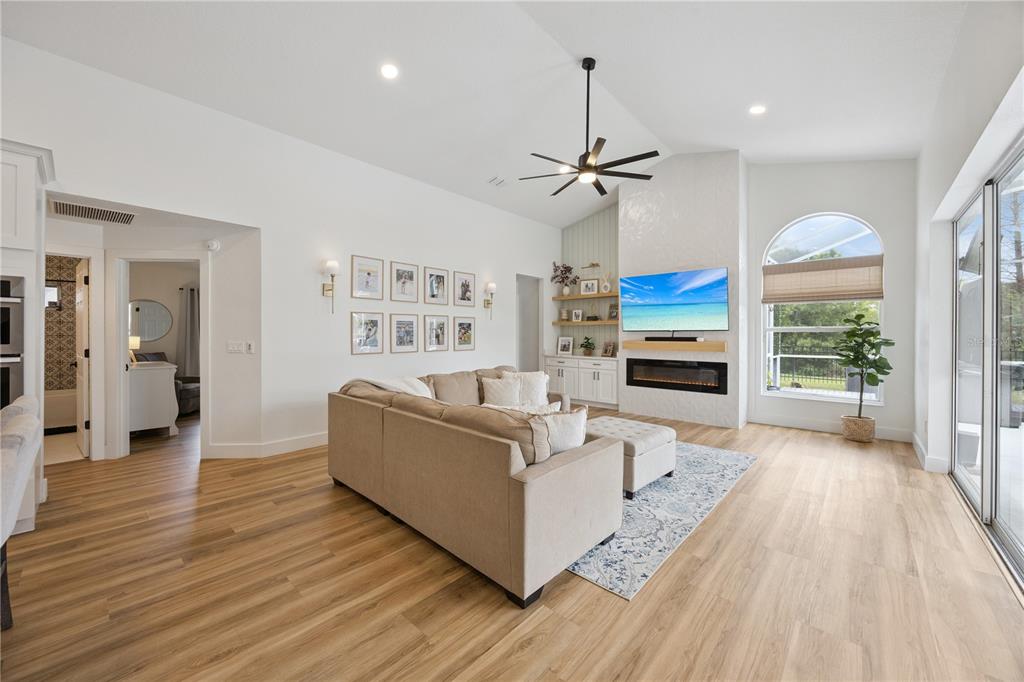 814 Grovesmere Loop Ocoee, FL 34761 - Photo 10 of 41