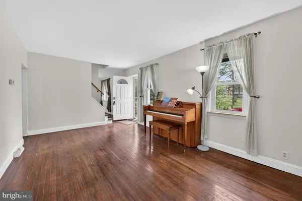 $395,000 | 515 North Clinton Avenue, Wenonah, NJ 08090