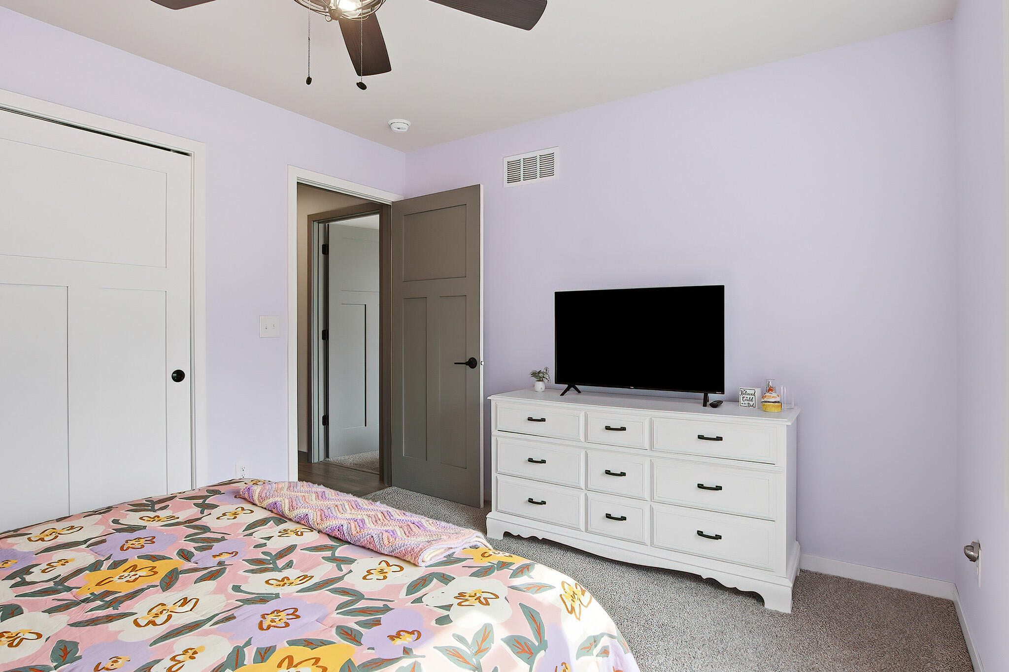 W5591 Briarwood Road Sugar Creek, WI 53121 - Photo 20 of 39 17 IMG_0293