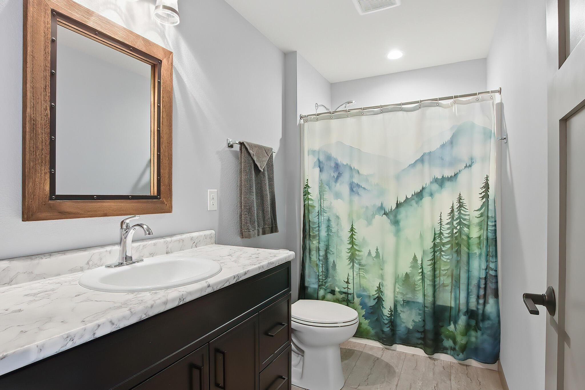 W5591 Briarwood Road Sugar Creek, WI 53121 - Photo 21 of 39 19 IMG_0308