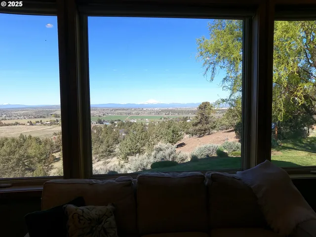 a view of sky from window