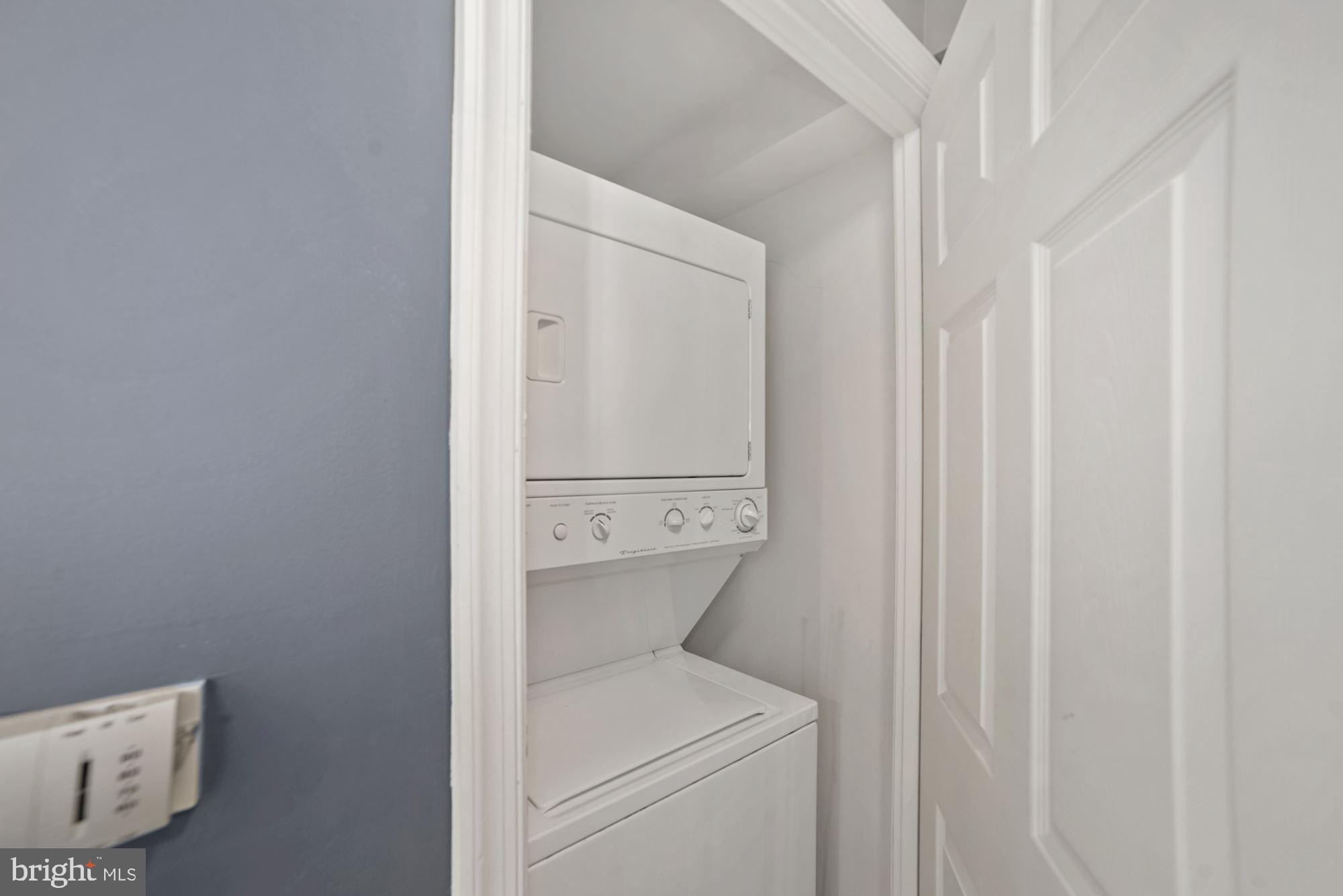 2726 Gallows Road, Unit 1402 Vienna, VA 22180 - Photo 13 of 35