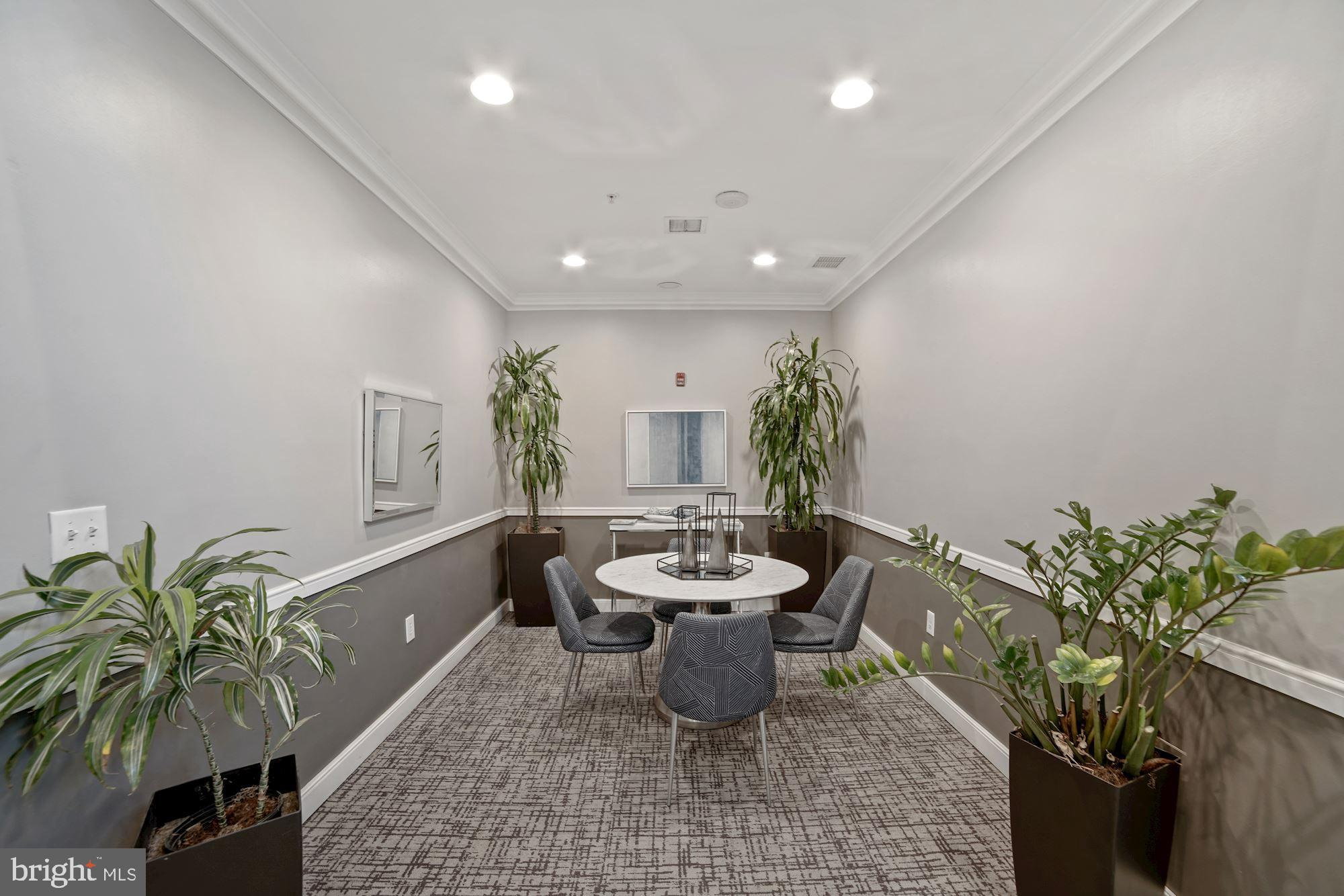 2726 Gallows Road, Unit 1402 Vienna, VA 22180 - Photo 17 of 35