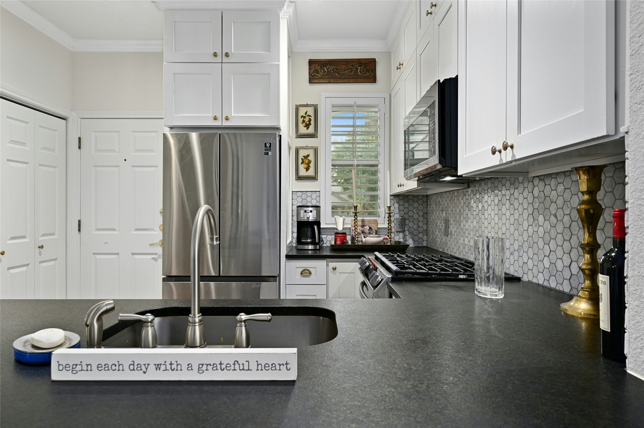112 Ranier Lane Georgetown, TX 78633 - Photo 13 of 40 Gallery Image 13