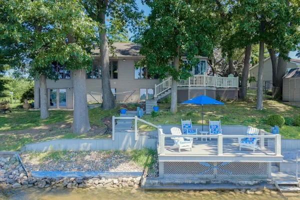 $650,000 | 61763 Crestlane Drive, Sturgis, MI 49091