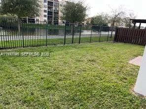 $5,100 | Fontainebleau West, Miami, FL 33172