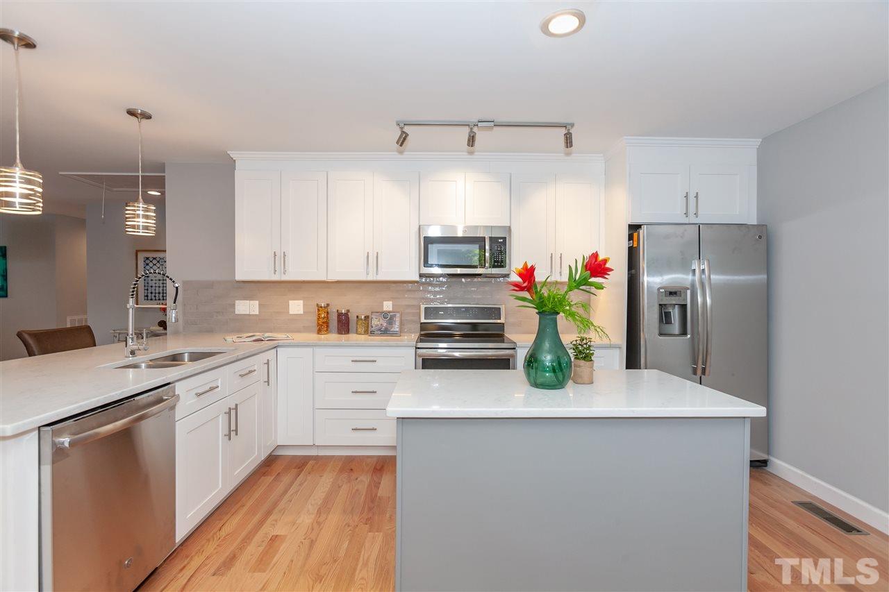 1317 Marlborough Road Raleigh, NC 27610 - Photo 4 of 20