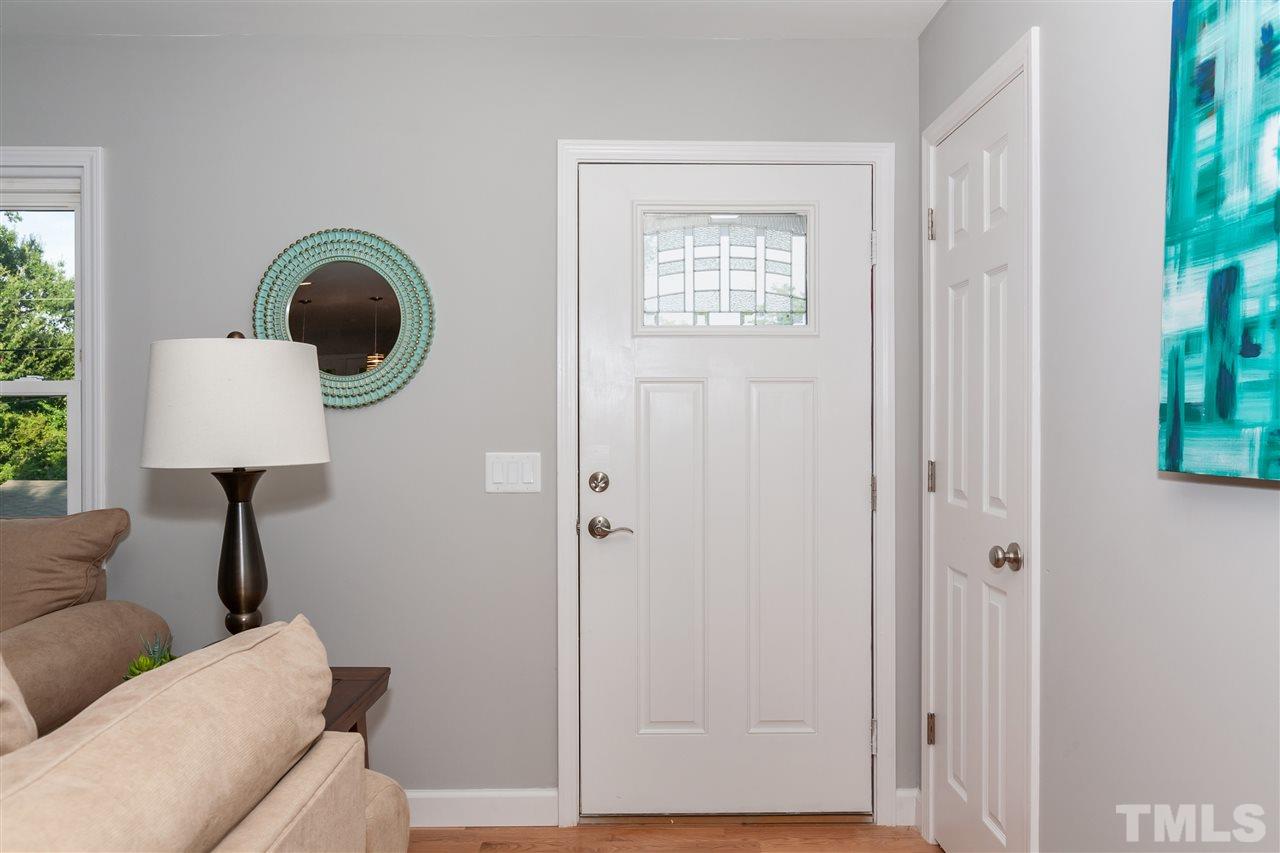 1317 Marlborough Road Raleigh, NC 27610 - Photo 5 of 20