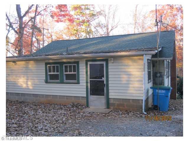 160 Bombay Road Denton, NC 27239 - Photo 2 of 6 Exterior Back.