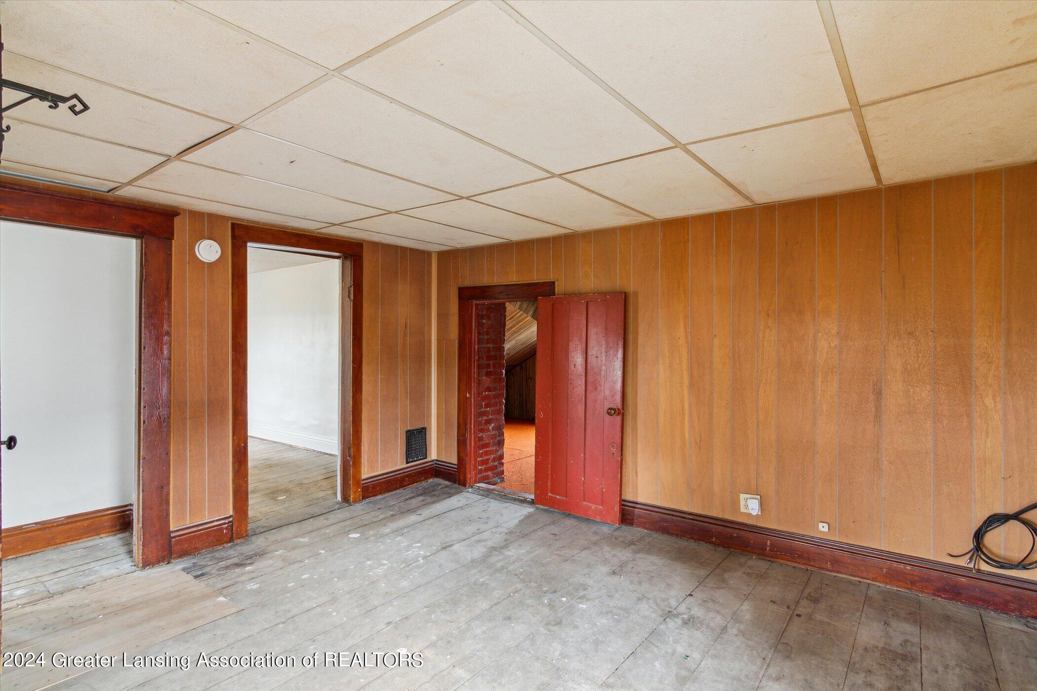 7437 Woerner Road Adrian, MI 49221 - Photo 25 of 77 25-7437-Woerner-Rd-Adrian-MI-49221-Windo