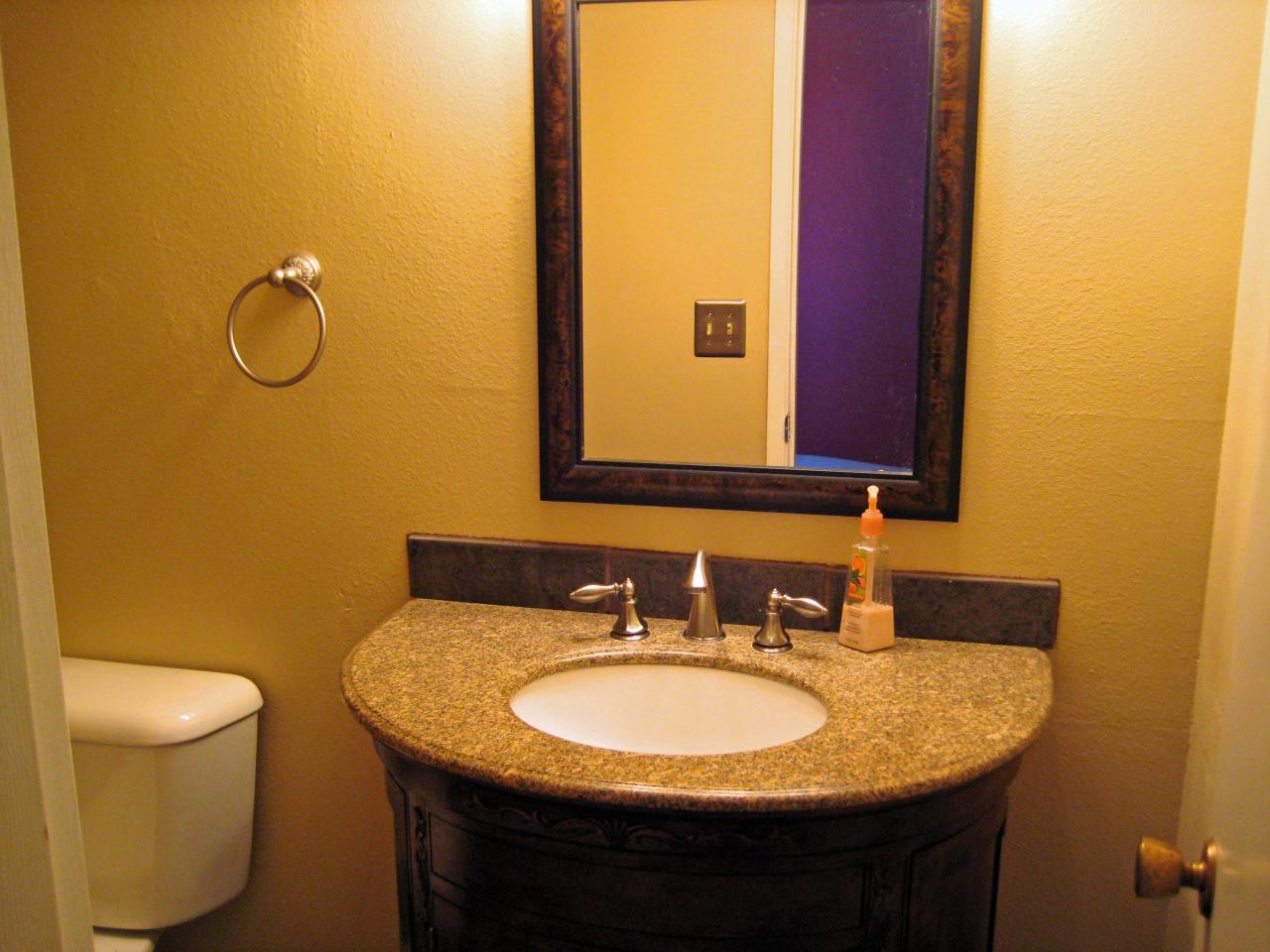 3201 Wiley Road Yakima, WA 98903 - Photo 7 of 8 a bathroom with a sink and a mirror