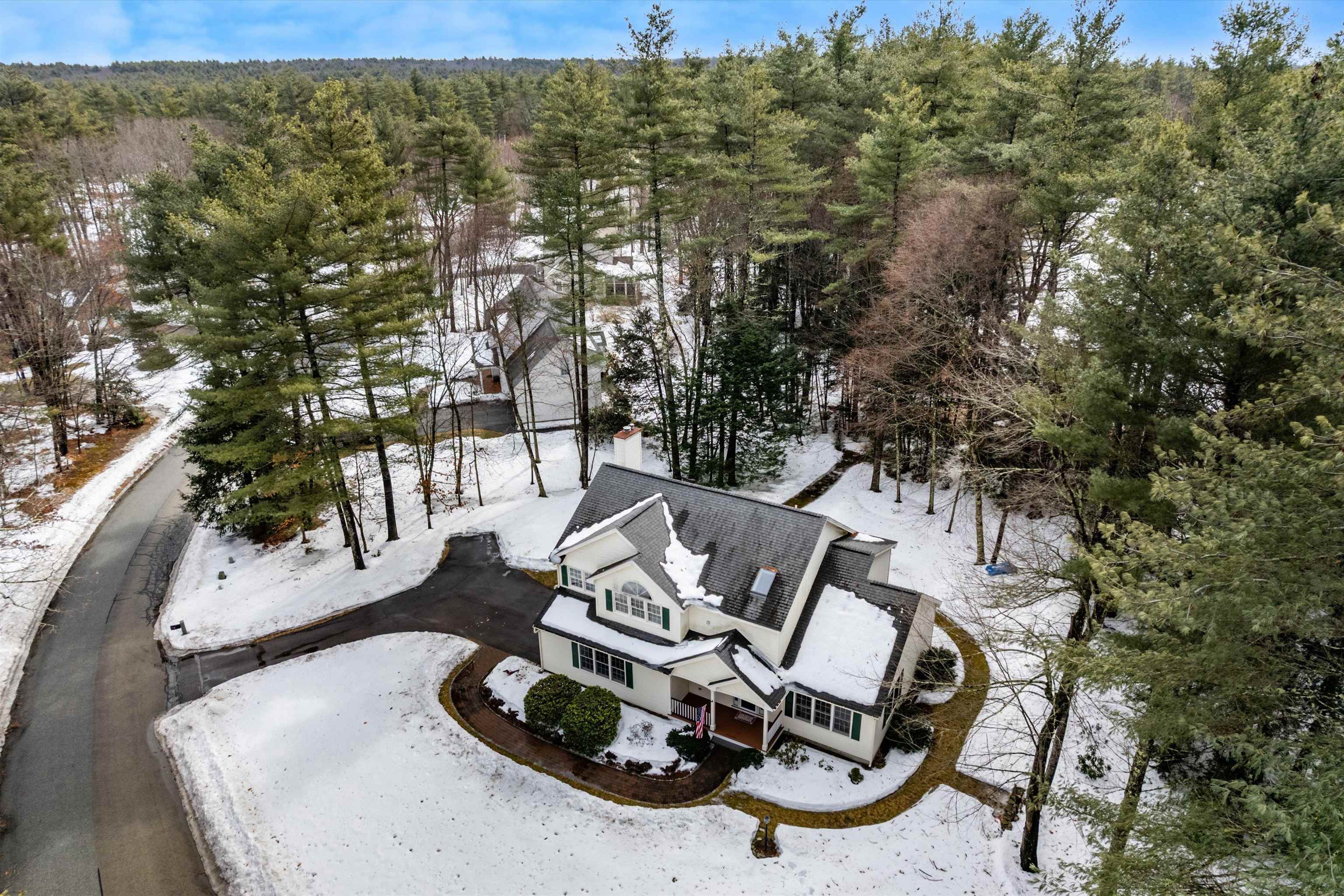 18 Taconic Drive Amherst, NH 03031 - Photo 31 of 40