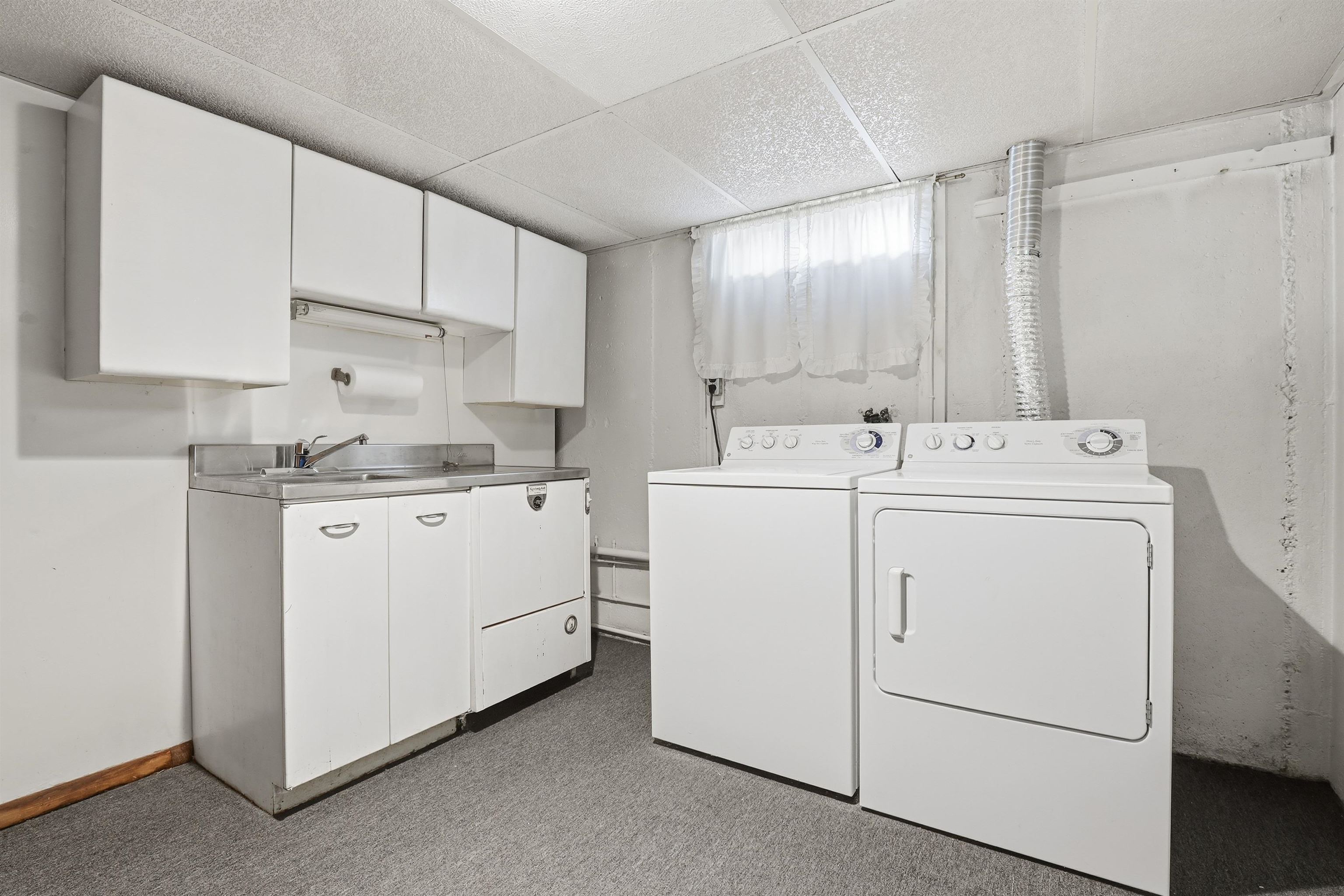 699 Chestnut Street Manchester, NH 03104 - Photo 23 of 36 Gallery Image 23