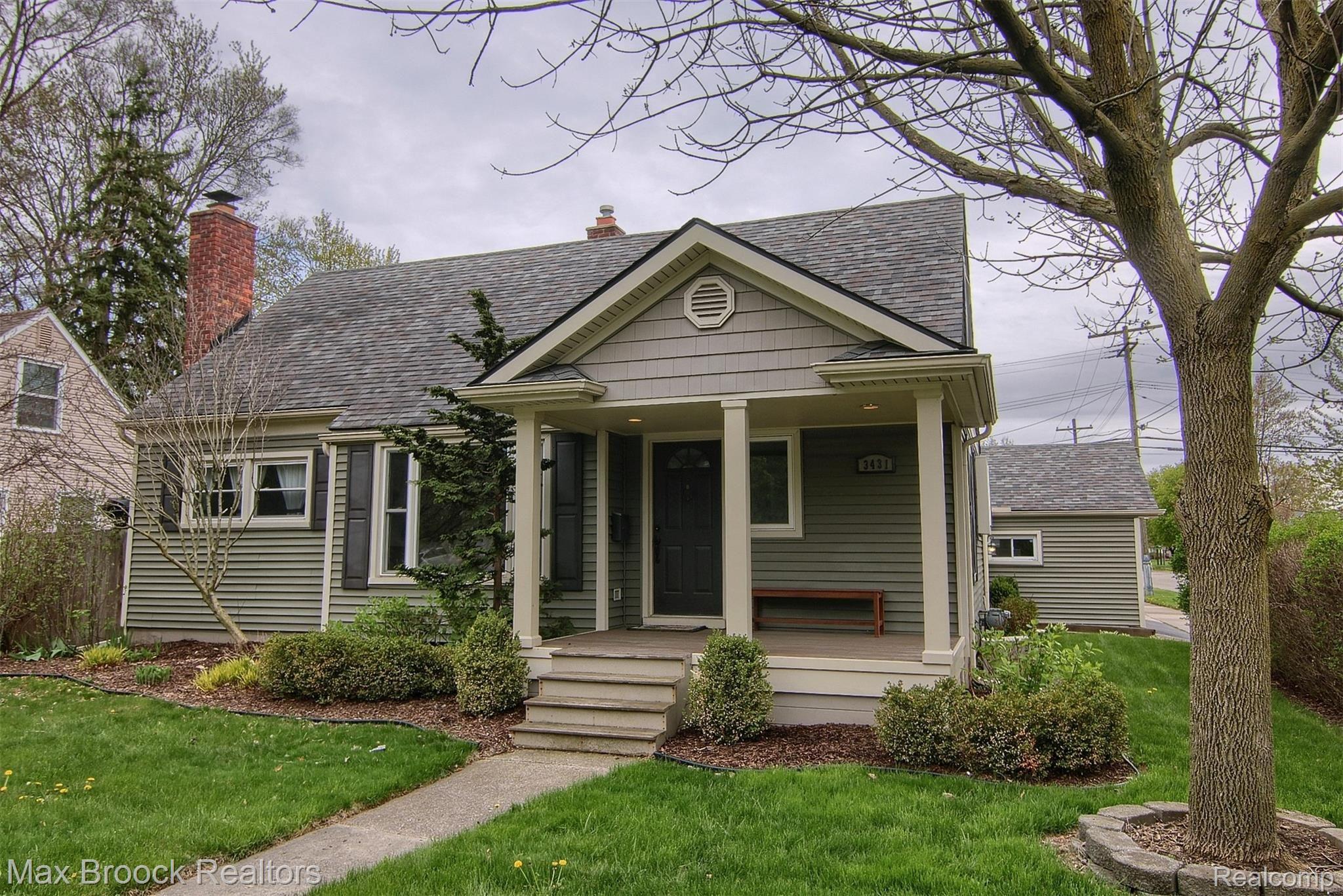 3431 Normandy Road Royal Oak, MI 48073 - Photo 2 of 31 2-Front 2nd View.jpg