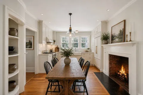 $3,395,000 | 338 Main Street, Sag Harbor, NY 11963