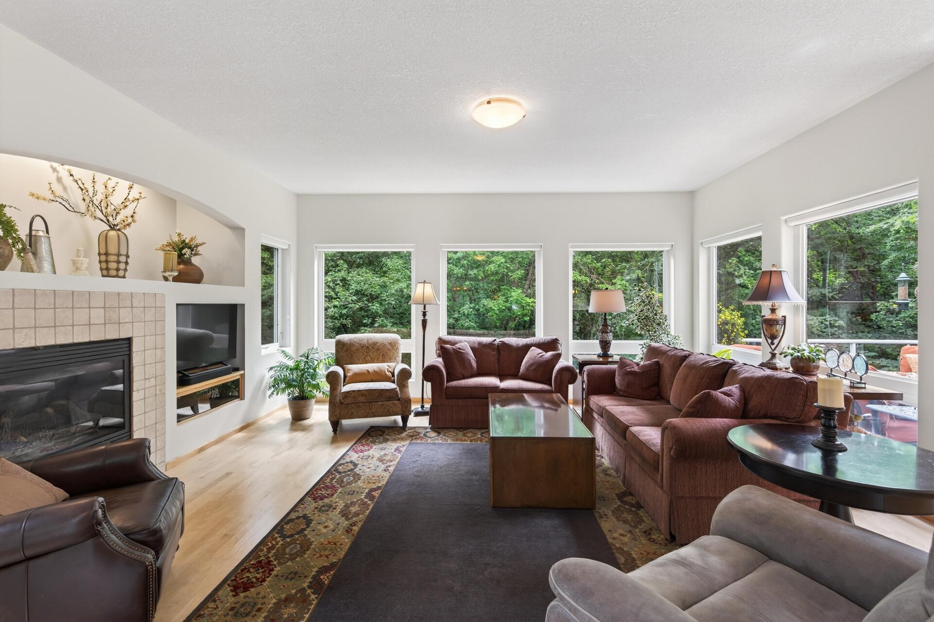 381 Del Rio Drive Chanhassen, MN 55317 - Photo 19 of 97