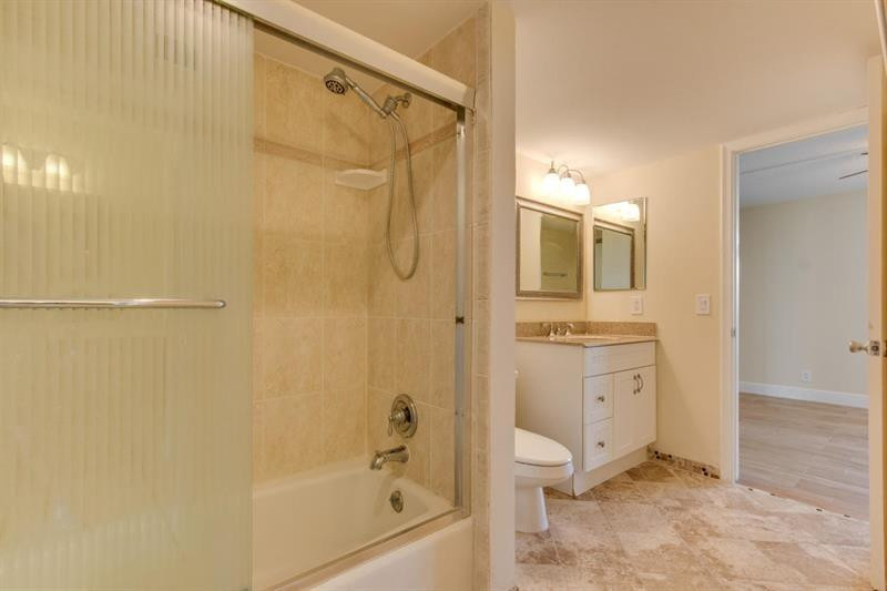 3 Royal Palm Way, Unit 503 Boca Raton, FL 33432 - Photo 14 of 24 Photo 14