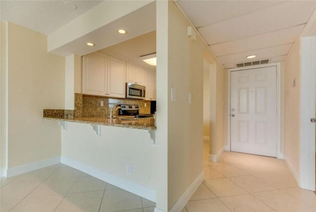 3 Royal Palm Way, Unit 503 Boca Raton, FL 33432 - Photo 9 of 24 Photo 9