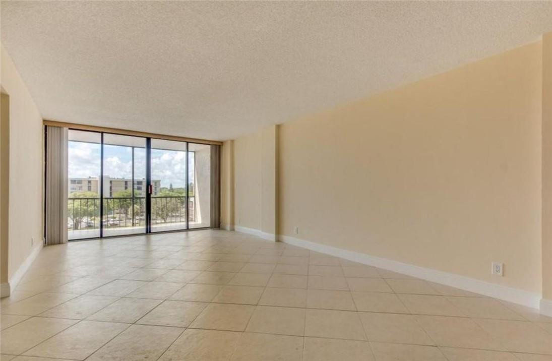 3 Royal Palm Way, Unit 503 Boca Raton, FL 33432 - Photo 10 of 24 Photo 10