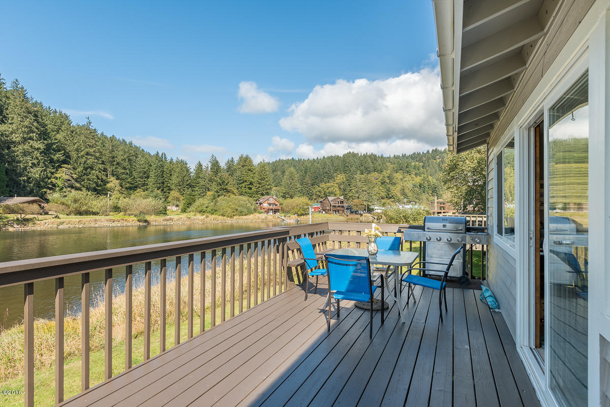 34120 Brooten Road Pacific City, OR 97135 - Photo 19 of 24 34120Brooten-17