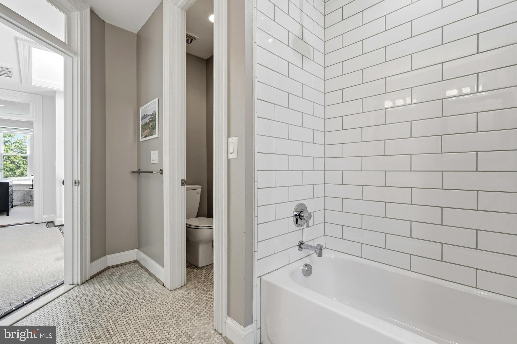 2121 R Street Northwest Washington, DC 20008 - Photo 32 of 47