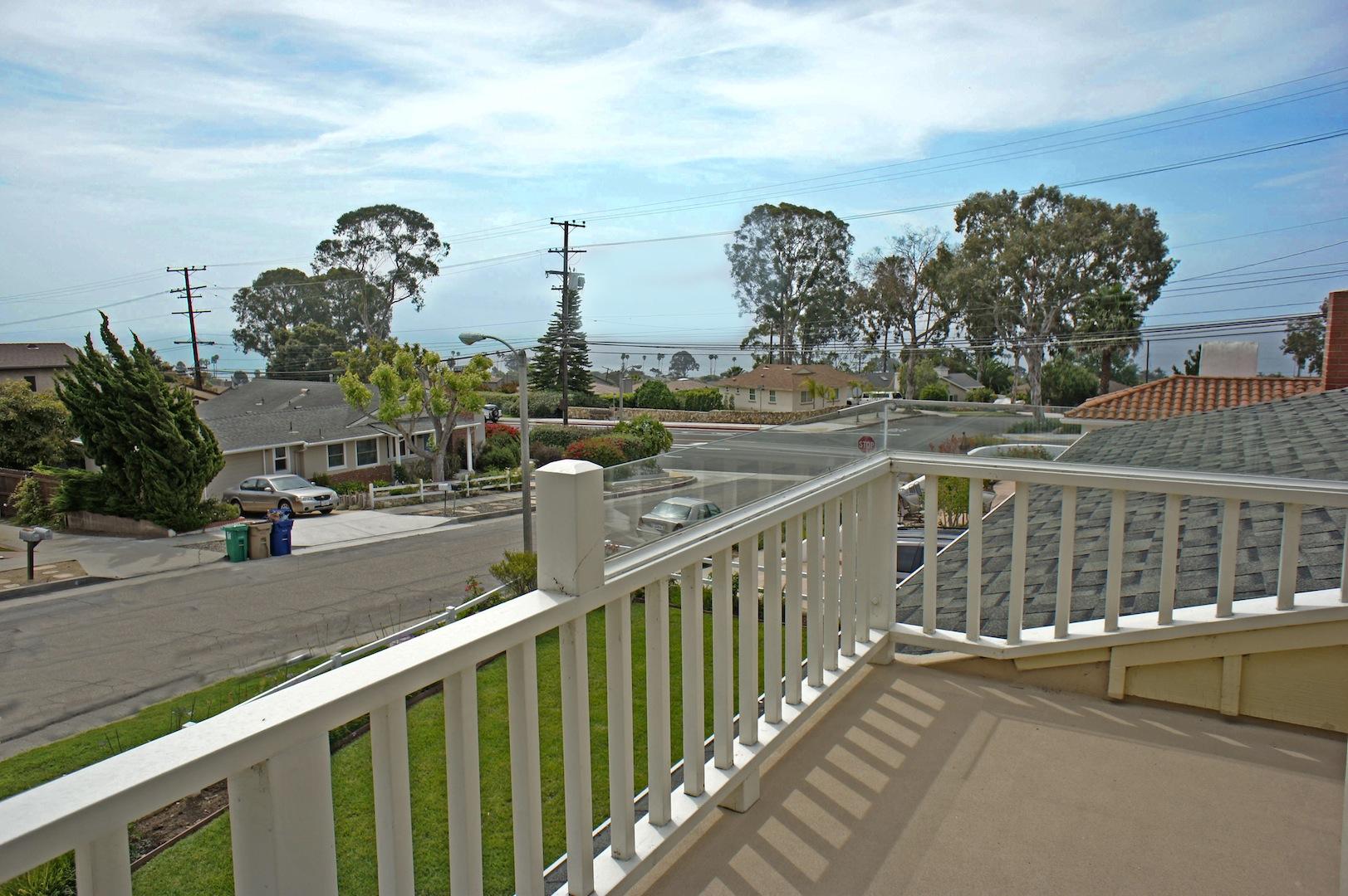 411 Terrace Road Santa Barbara, CA 93109 - Photo 8 of 20 Terrace_EXt_BR_02